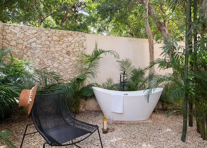 Chic Villa-apartment In Aldea Zama, Private Pool & Security Сasa de vacaciones *
