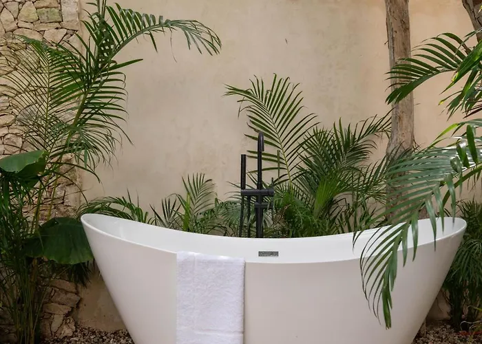 Chic Villa-apartment In Aldea Zama, Private Pool & Security Сasa de vacaciones *
